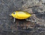 wobler HEGEMON Scarab dł.3cm / 2,6gr / pływający / kolor Żółty