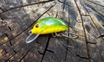 wobler HEGEMON Gusano dł.3,5cm / 2,5gr / pływający / kolor Żółto-zielony