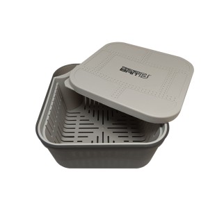 zestaw do namaczania pelletu / box z sitkiem i pokrywą 17x17x9cm FEEDER BAIT pojemność 1,9 litra